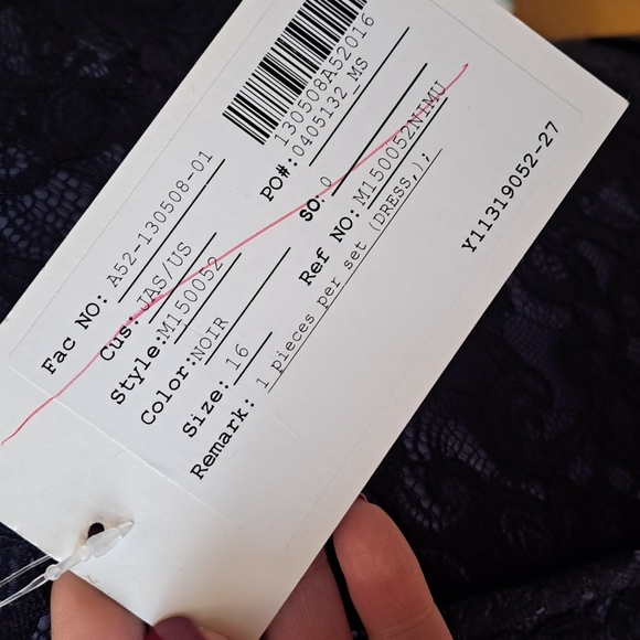 Lace cocktail dress - Picture 4 of 4